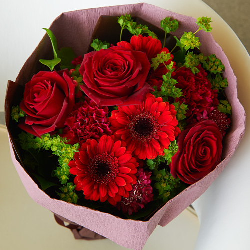 ԃoCɃK[xAJ[l[VMbƋlߍ񂾃u[PłB