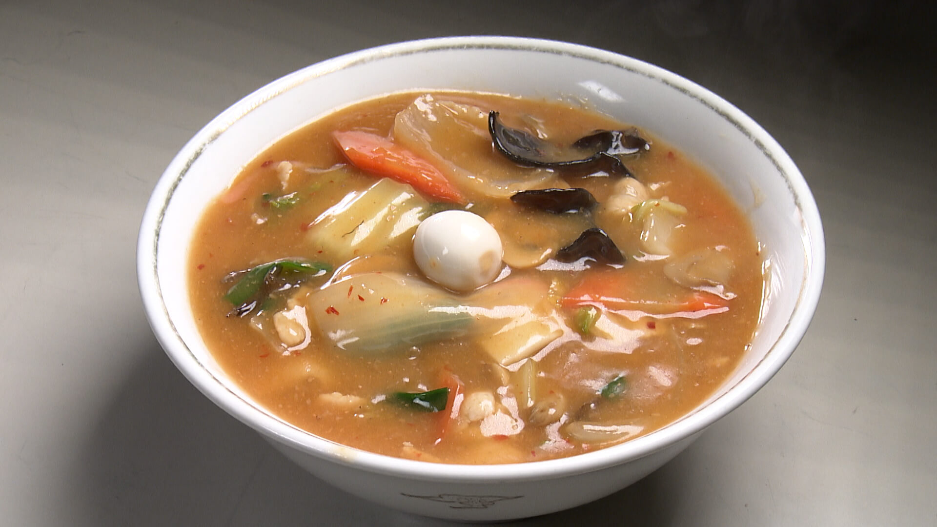 マルカンビル大食堂　マルカンラーメン