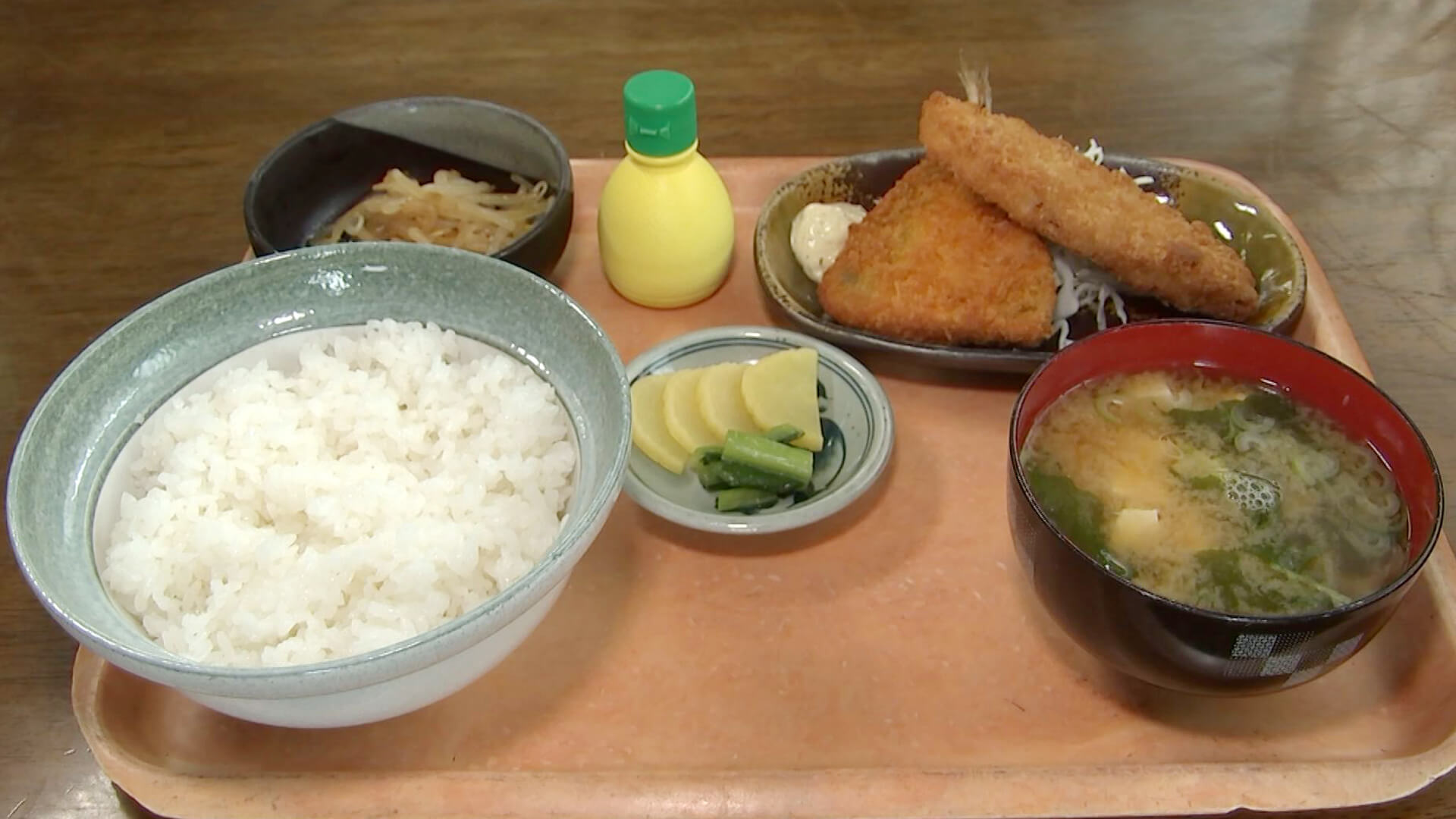 ふみきゅん実食 おいひっ!なタラとアジのフライはほくほくプルプル