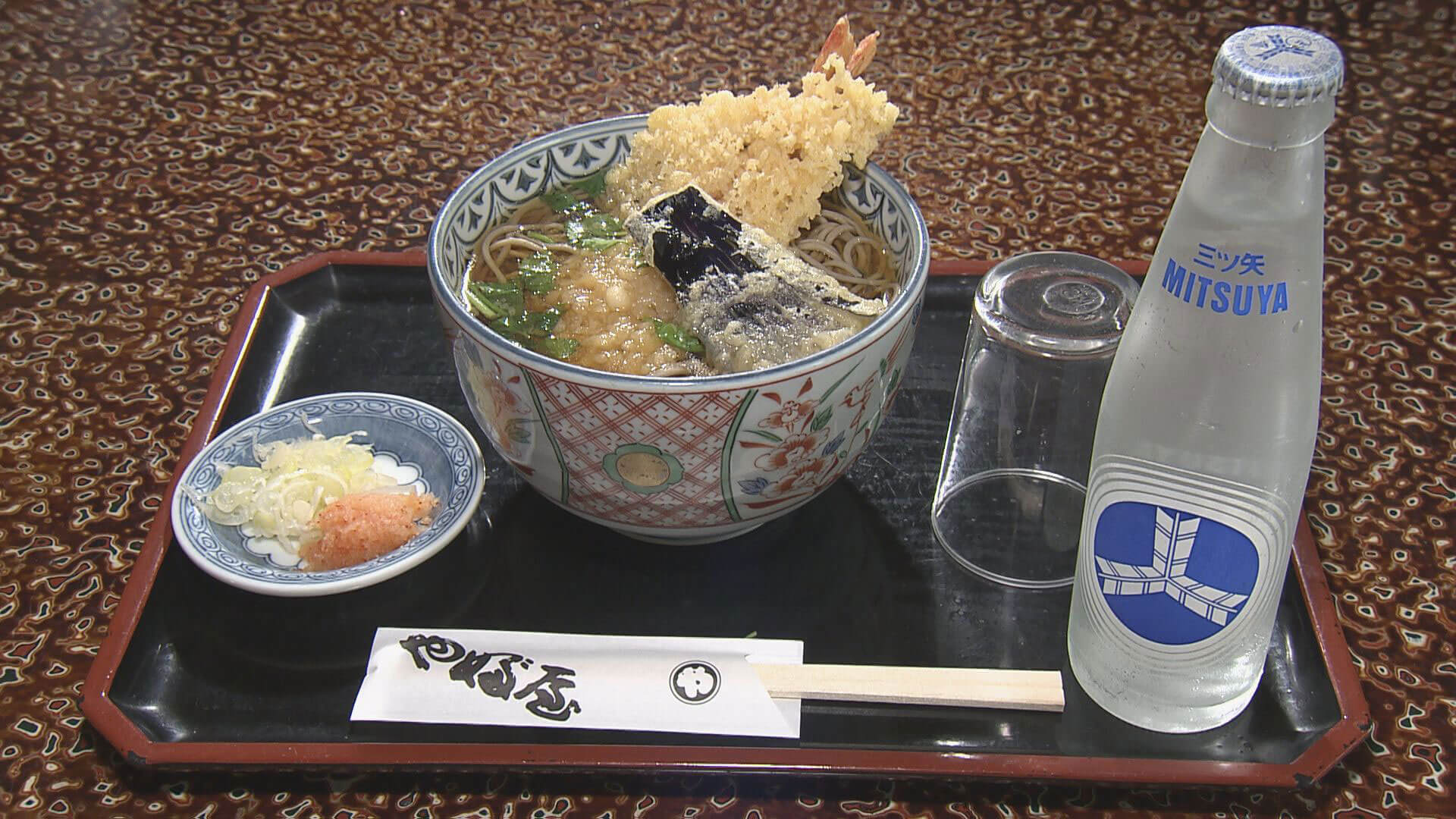 おいひっ!ヤバっ お出しの味が丁度いい お蕎麦が細めでのど越しがまちゃくちゃいい 天ぷらそばとサイダーの相性は? あうねぇ~リセットされる byふみきゅん