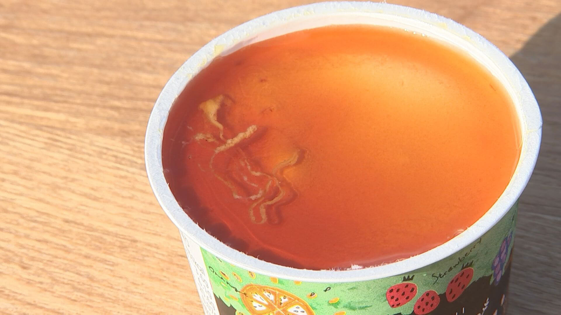 ふみきゅん実食 卵黄の風味と苦味のきいたカラメルのカタラーナ プリンみたいな味わいだけどバニラアイスがさっぱりしてるからカタラーナの甘さのバランスがいい カラメルだけにアイスとしっかり絡めて食べてね
