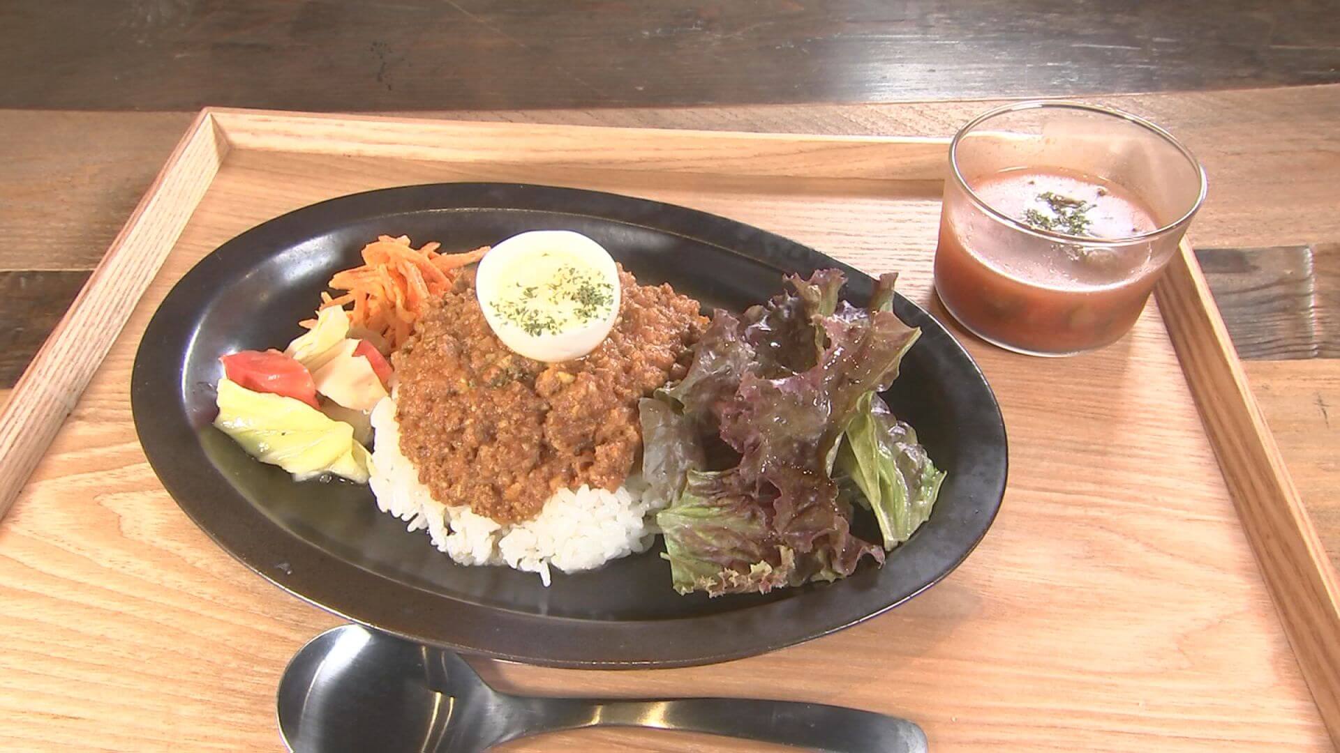 ジビエ大好きというふみきゅんが実食したのは鹿肉カレー ひと口ほおばり目を丸くして おいひっ💖