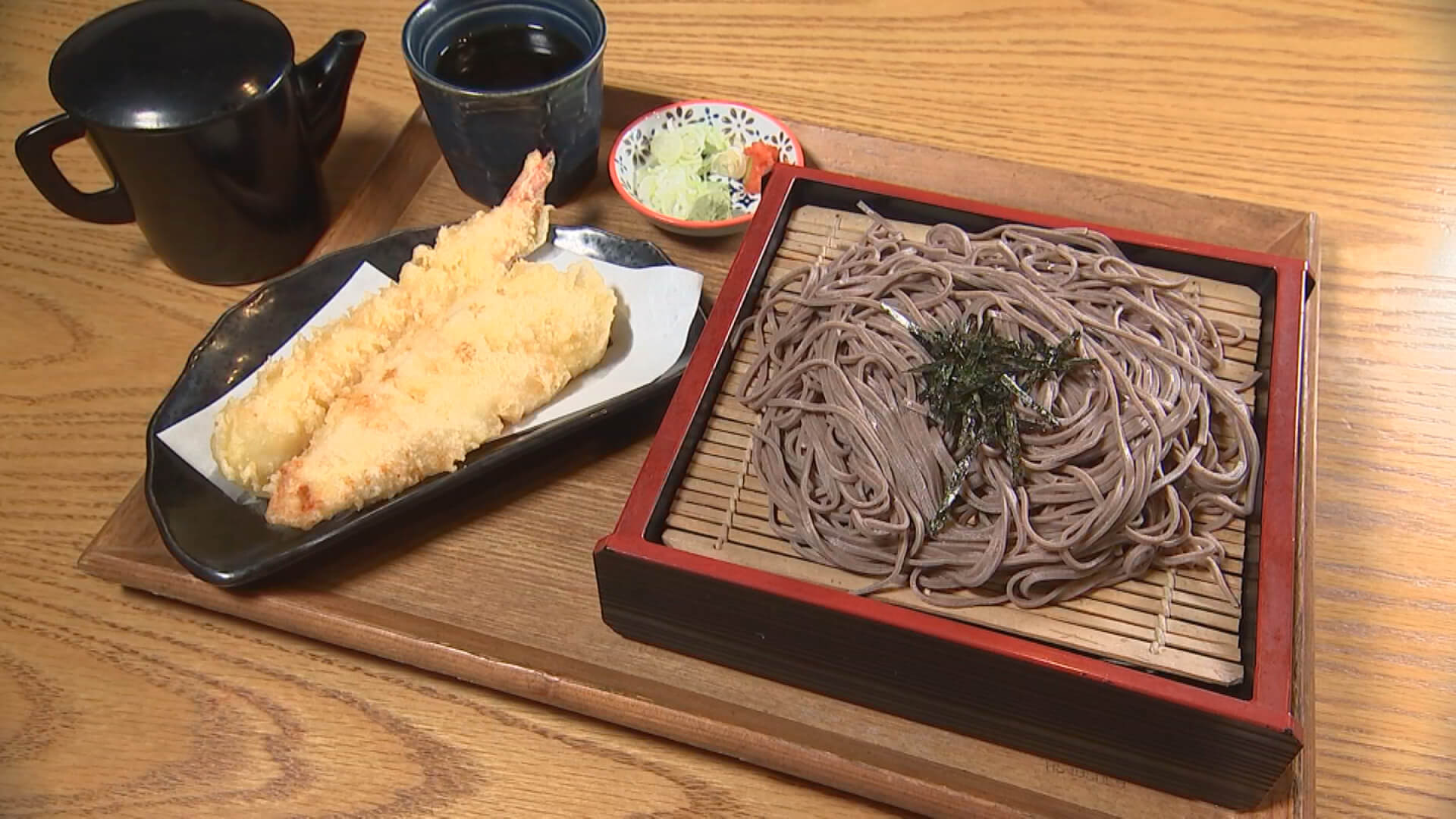 とり、海老天ざる