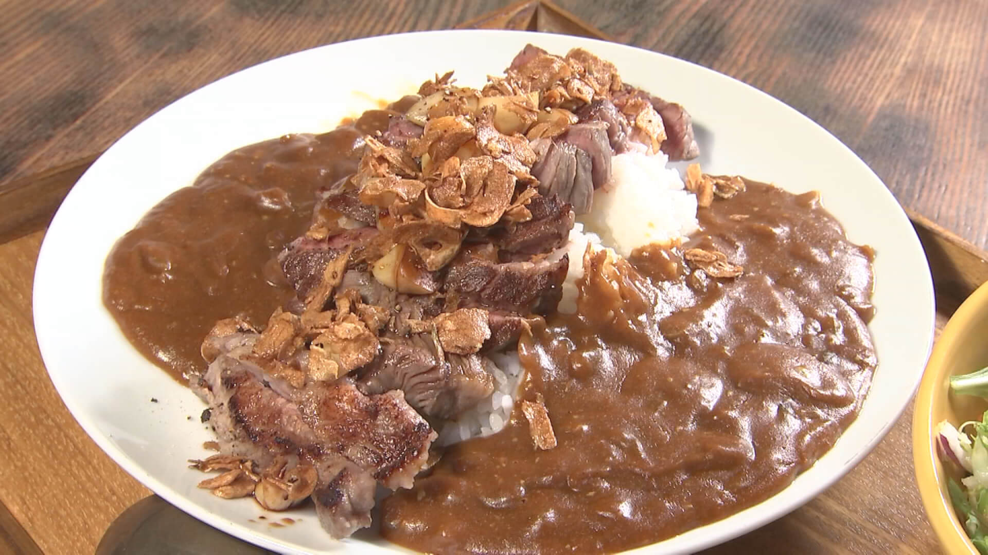 夜限定 ギガーリックステーキカレー