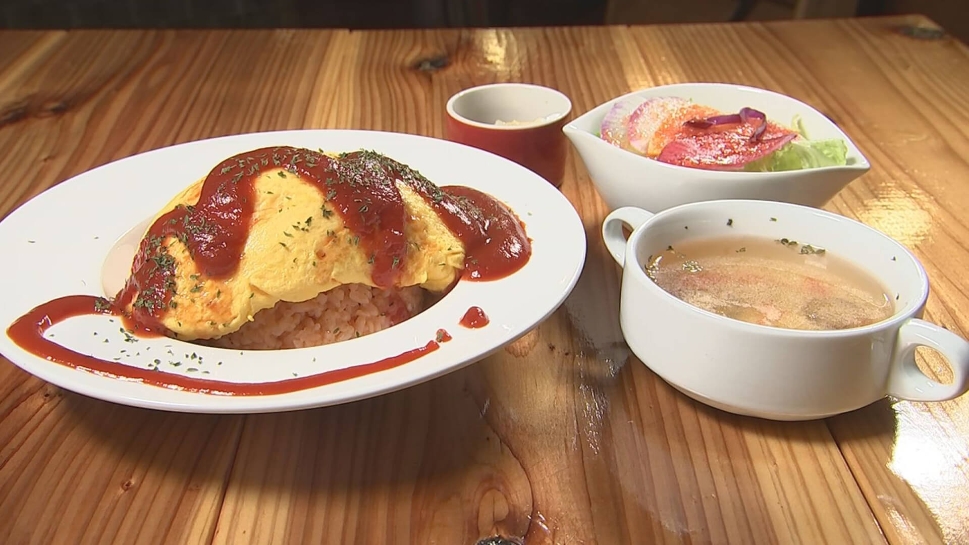 ふわとろ卵のオムライス 1,000円（税込）