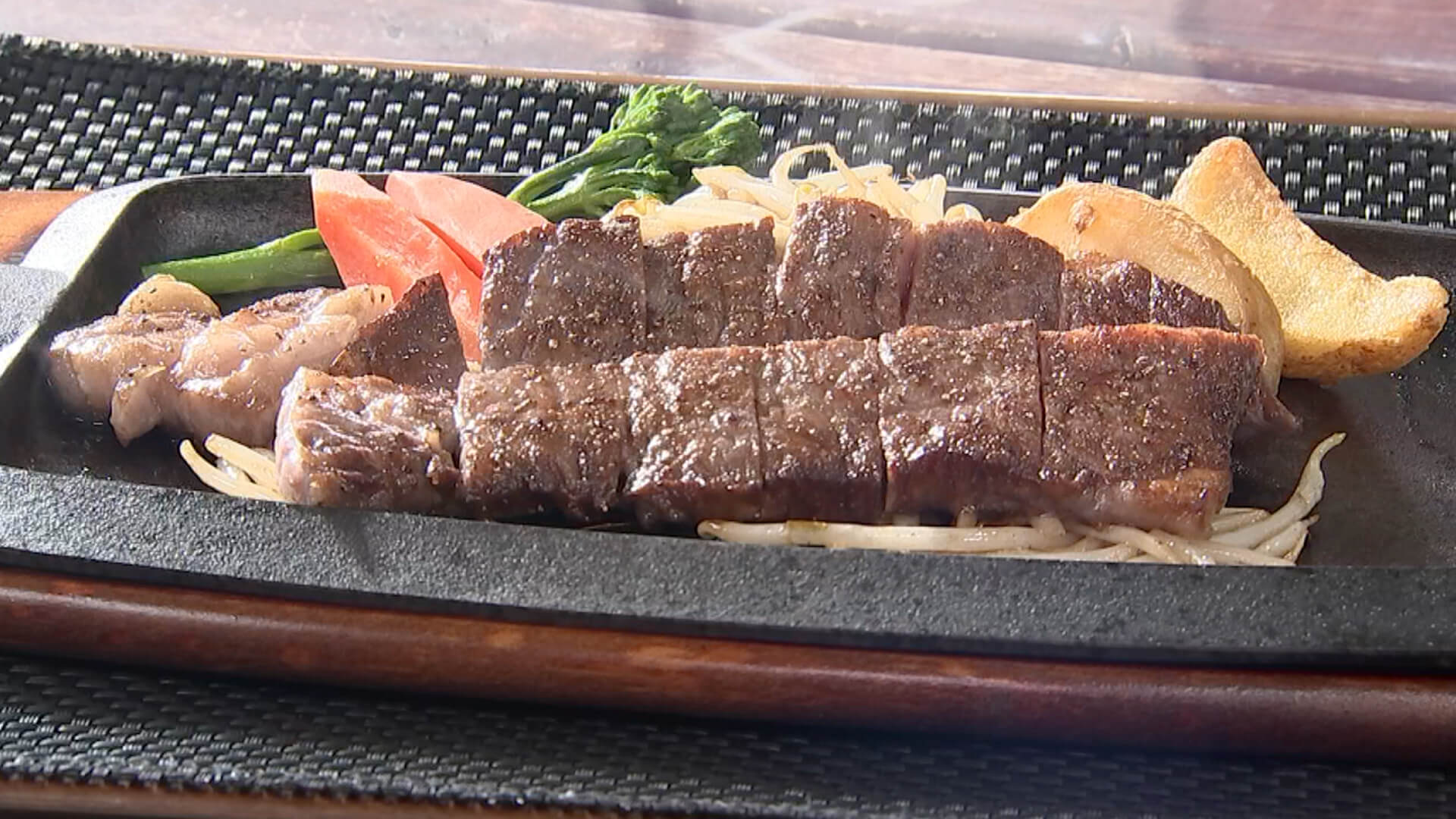 ステーキセット　お肉代＋８００円（税込）