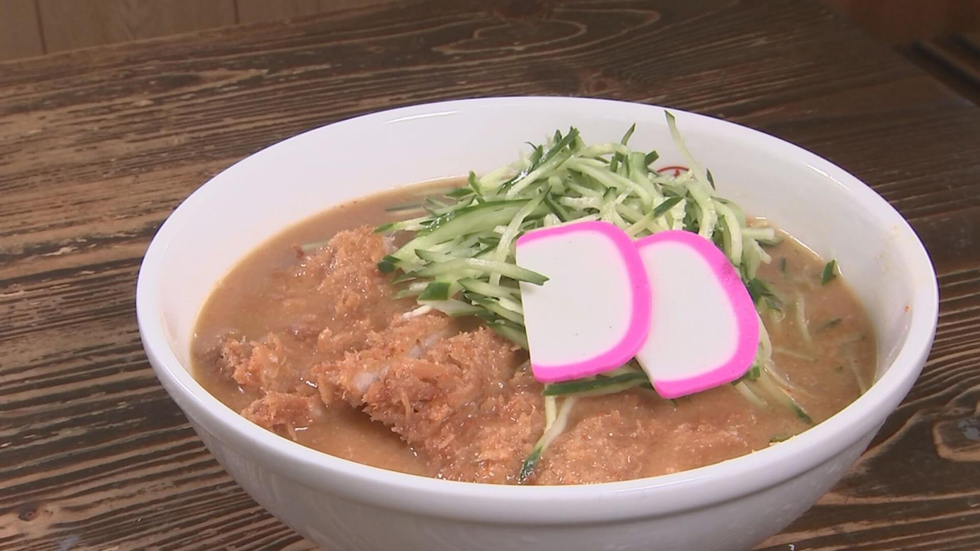 暖かいのには勝てないよ 食べなくても大丈夫といった はっしーなのに うまぁ 夏にたべるなら絶対こっちと太鼓判