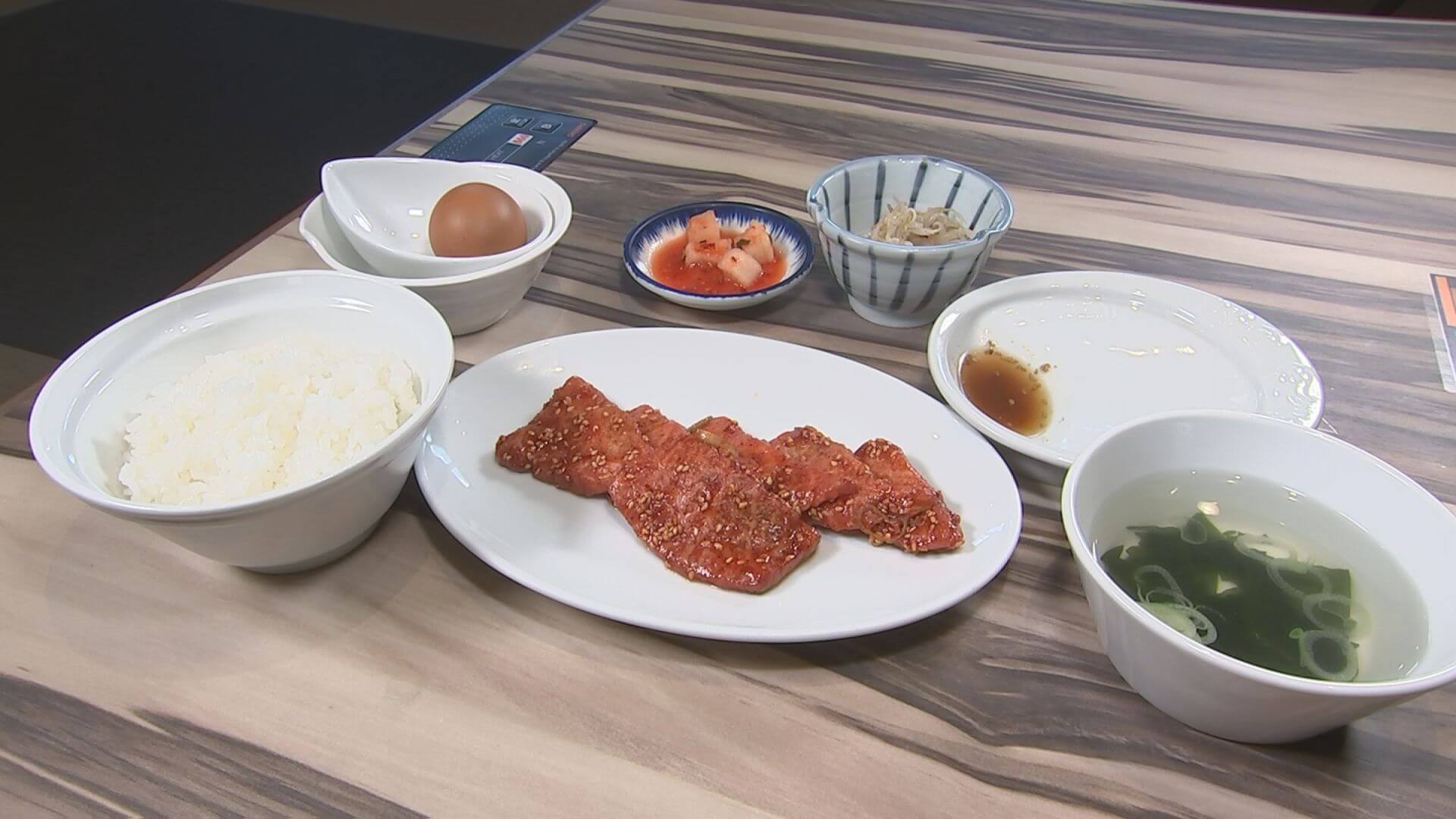 ロース定食1,800円(税込)
